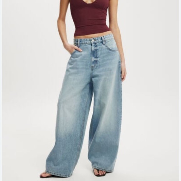 Wayf Denim - Wayf Denim Blue Wide-Leg trouser style Jeans size small Very